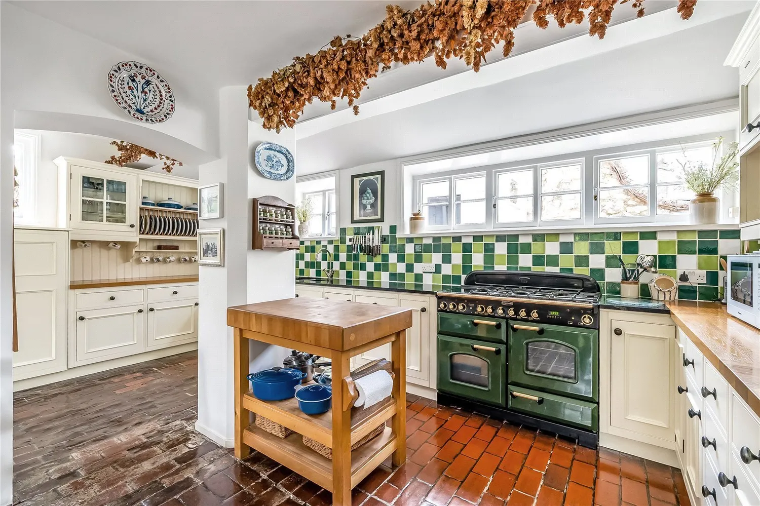 Upper West Street, Reigate, RH2 photo 3