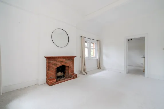 Egerton Road Weybridge KT13