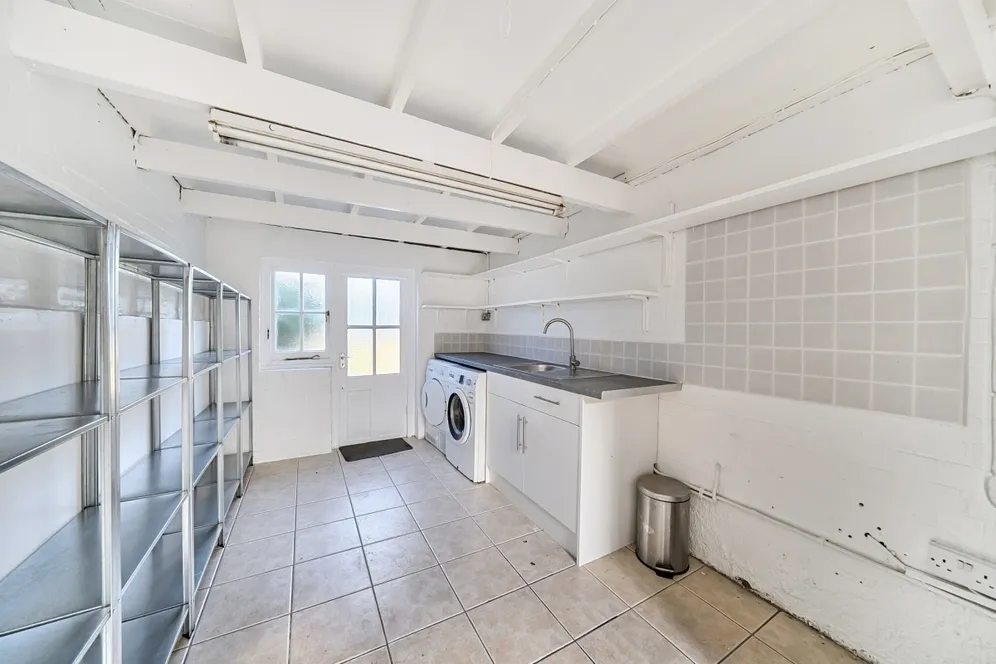 Creighton Avenue London N10 photo 9
