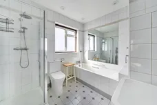 Creighton Avenue London N10 photo 11