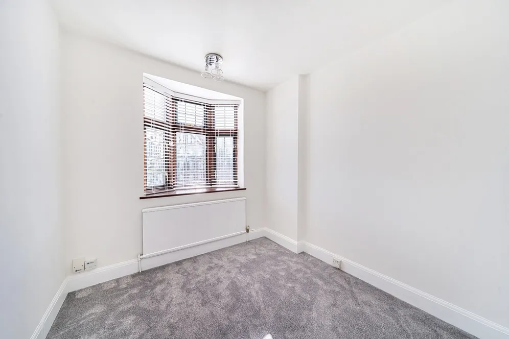 Creighton Avenue London N10 photo 12