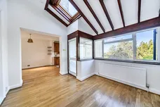 Creighton Avenue London N10 photo 16