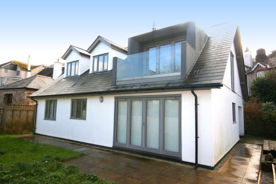 Contemporary living in Dittisham