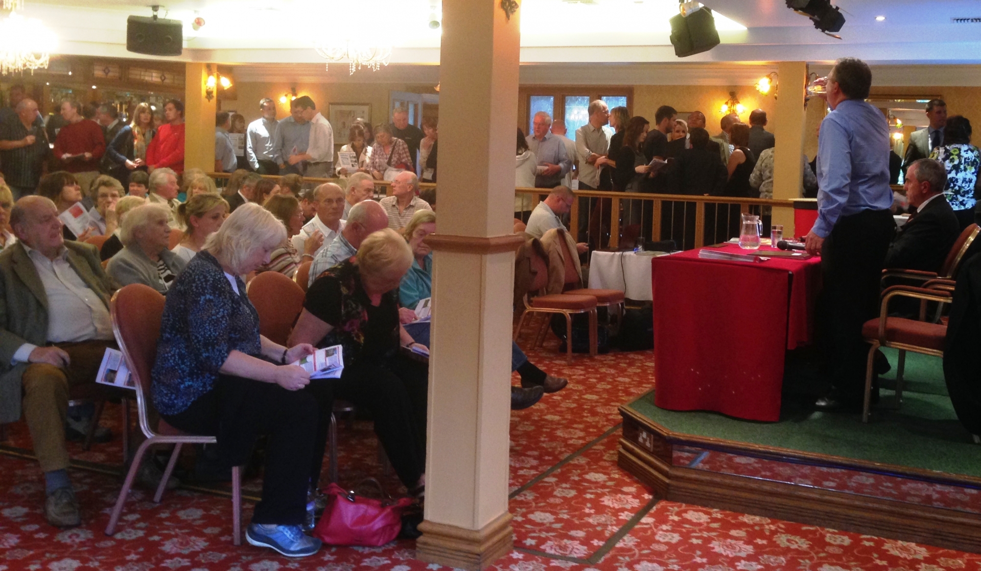 Phipps & Pritchard with McCartneys celebrate a MEGA Autumn Property