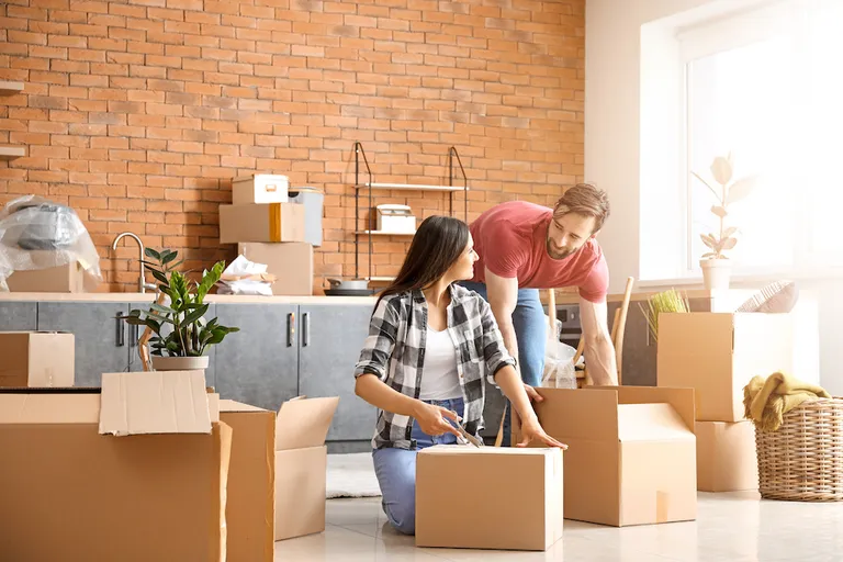 Your Guide to a Stress-Free DIY Move in 2025 hero