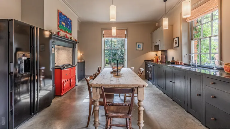 August market insights: Property sales, listings & lettings on the rise hero