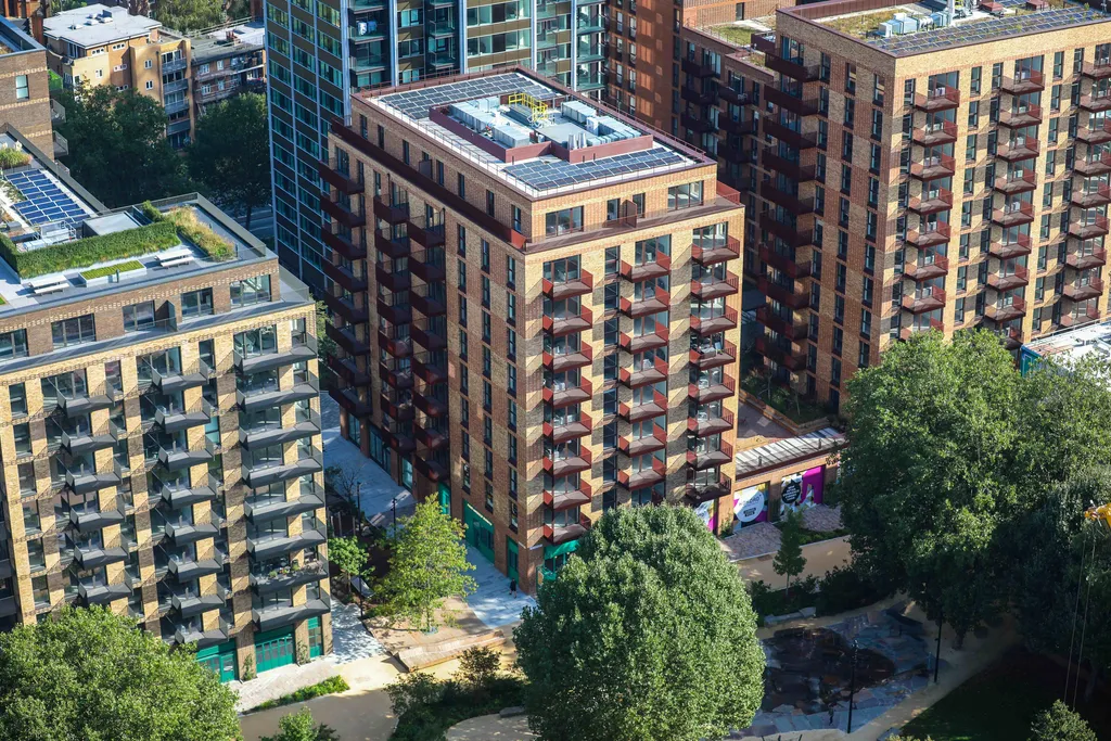 Image of Elephant and Castle, Momento