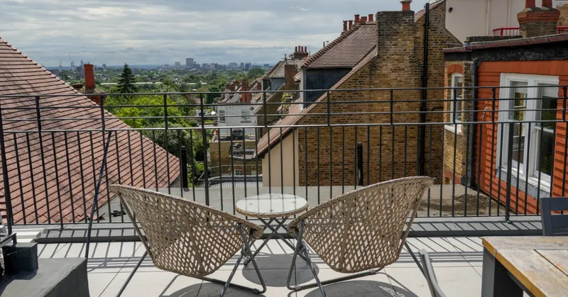 What can go wrong between offer agreed and exchange in North West London